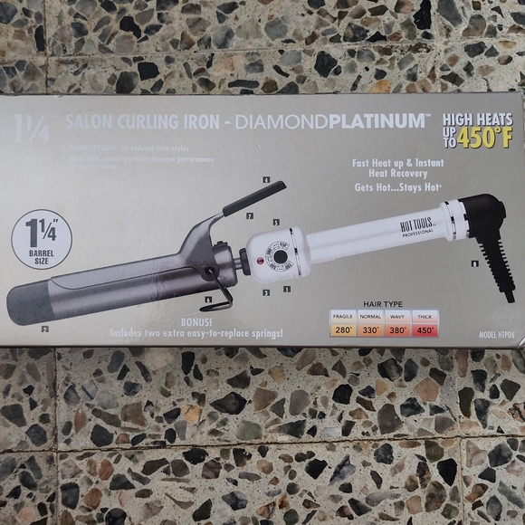Hot Tools DiamondPlatinum 1 1/4 Curling Iron - Picture 10 of 10